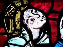 Aliénor d'Aquitaine en donatrice, détail du vitrail de la Crucifixion de la cathédrale de Poitiers (XIIe s)
