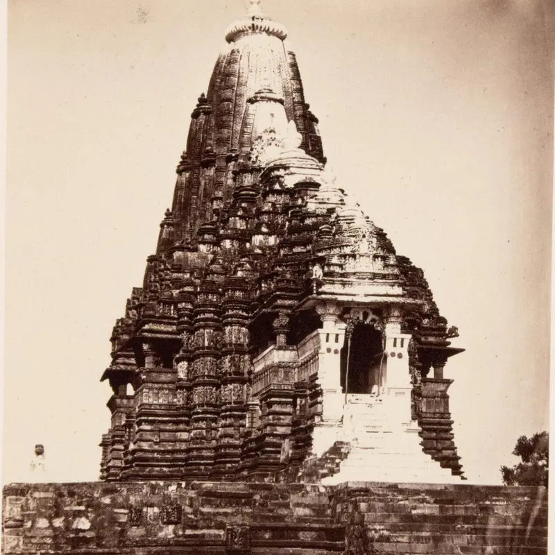 Le temple de Mahadeva. Louis Rousselet. 1868. Photographie, épreuve sur papier albuminé. Nº Inventaire :  90.II.6.311 (1) © A. Grellier - Mairie de Bordeaux