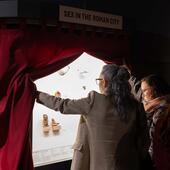 Vue de la vitrine Erotica © Anthony Rojo