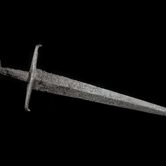 Épée de chevalier provenant du groupe de Castillon