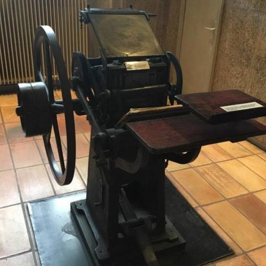 Photo de la rotative d'imprimerie 