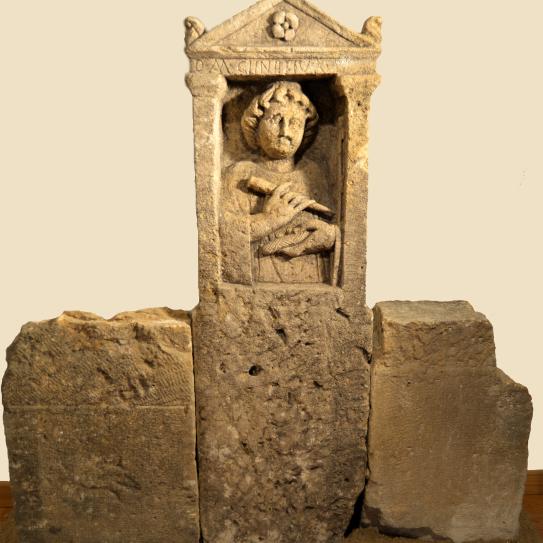 Monument funéraire de Genetiva-Musée du Berry à Bourges