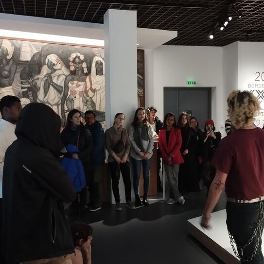 Visite dans le musée