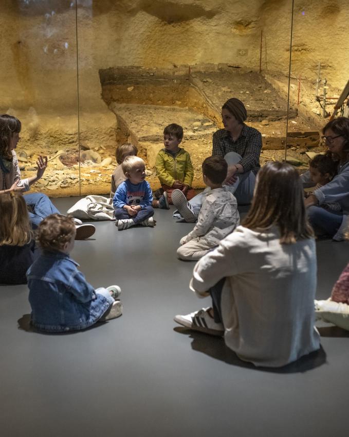 Visite des enfants au musée