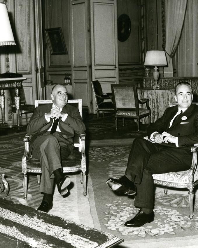 Photo avec Georges Pompidou et Jacques Chaban-Delmas assis
