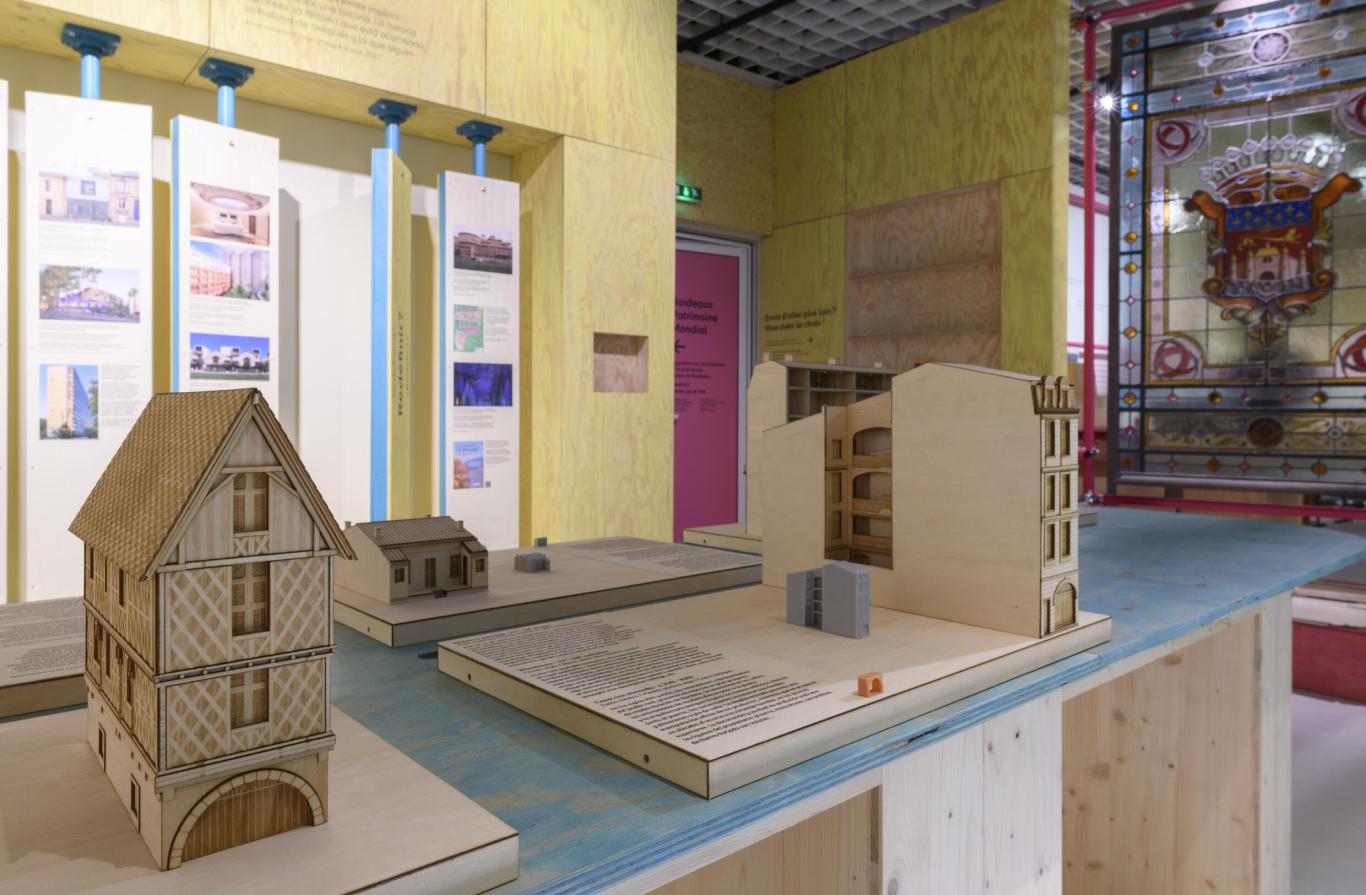 Vue du centre d'interprétation, section Patrimoine vivant. 