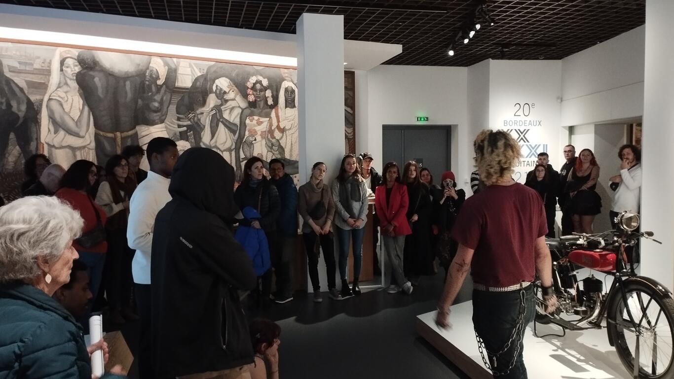 Visite dans le musée