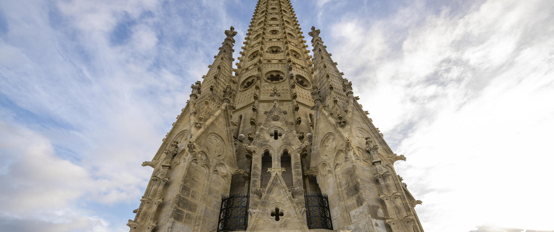 Vue de la flèche St Michel